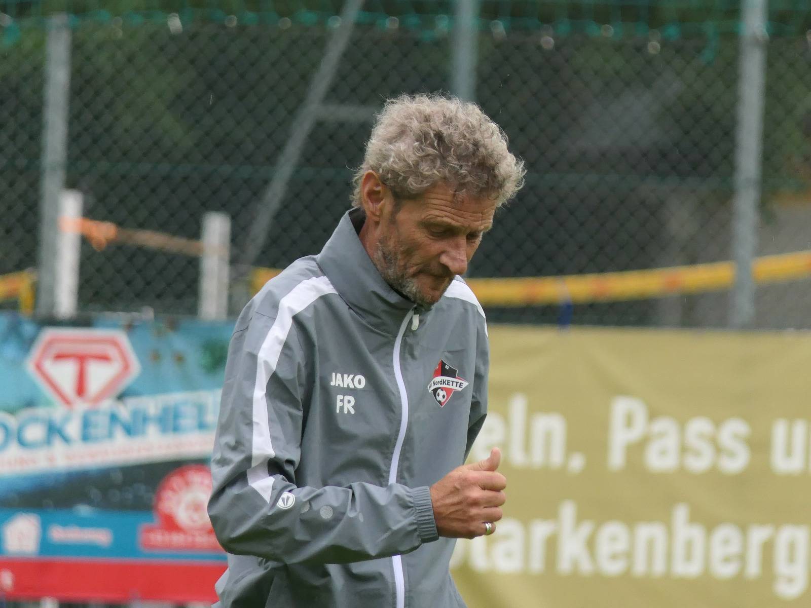 Read more about the article Presseaussendung: Trainer verlässt Verein