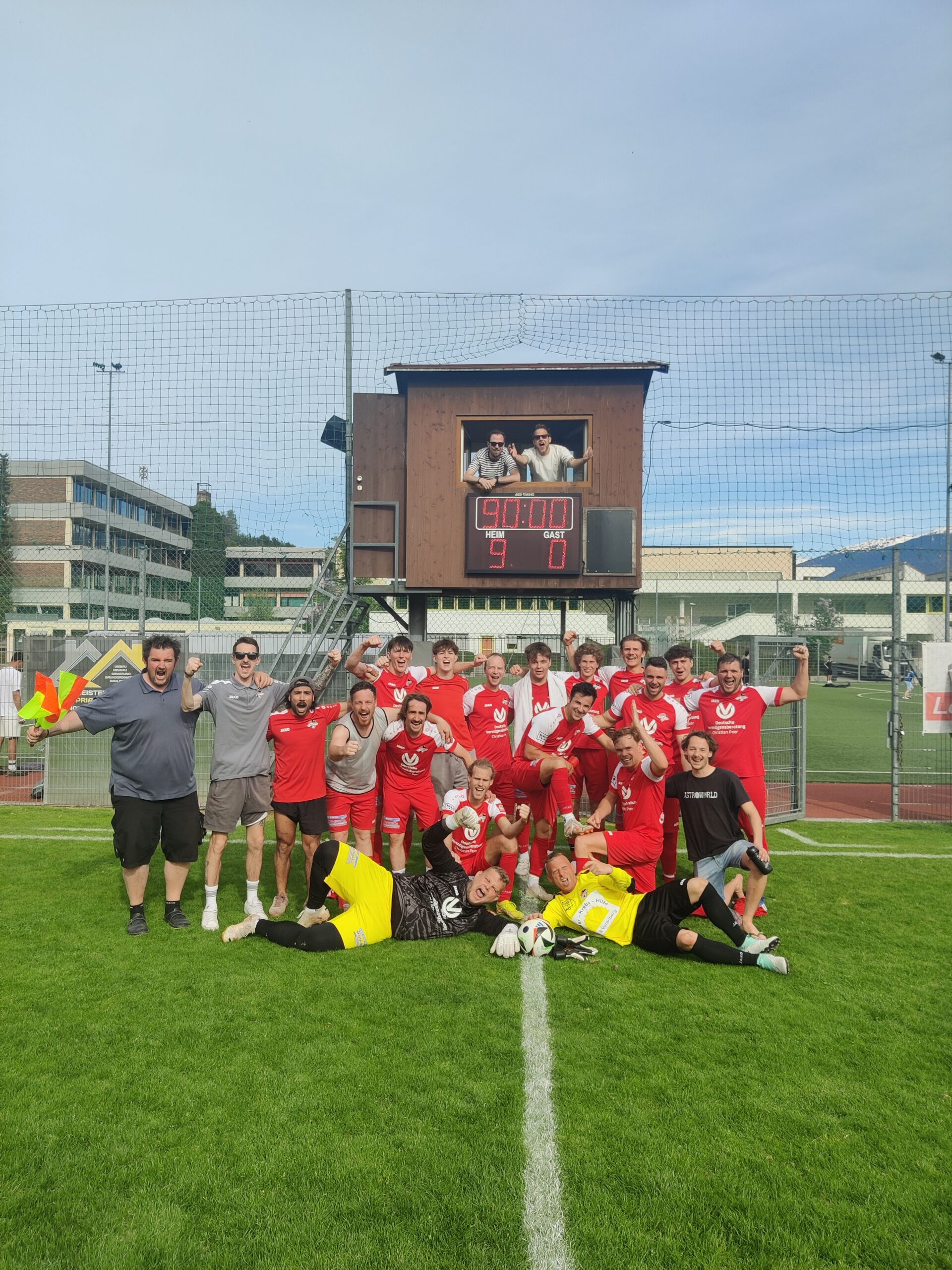 Read more about the article Torfeuerwerk im Derby! 9:0 Sieg!