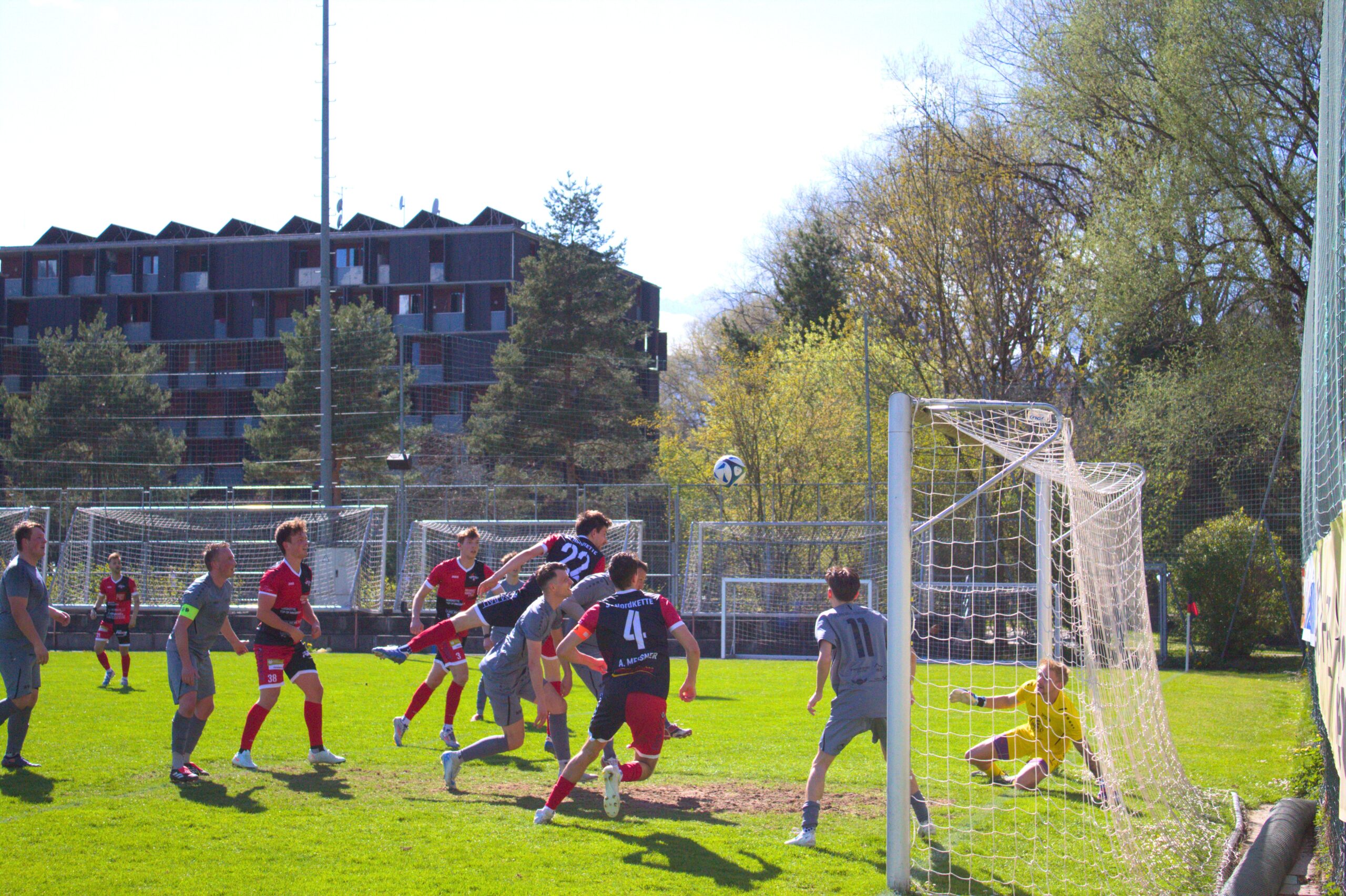 Mehr über den Artikel erfahren Nach 0:2 zurück im Spiel, drei Punkte knapp verpasst.